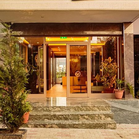 Vogue Boutique Hotel Vlore Bagian luar foto