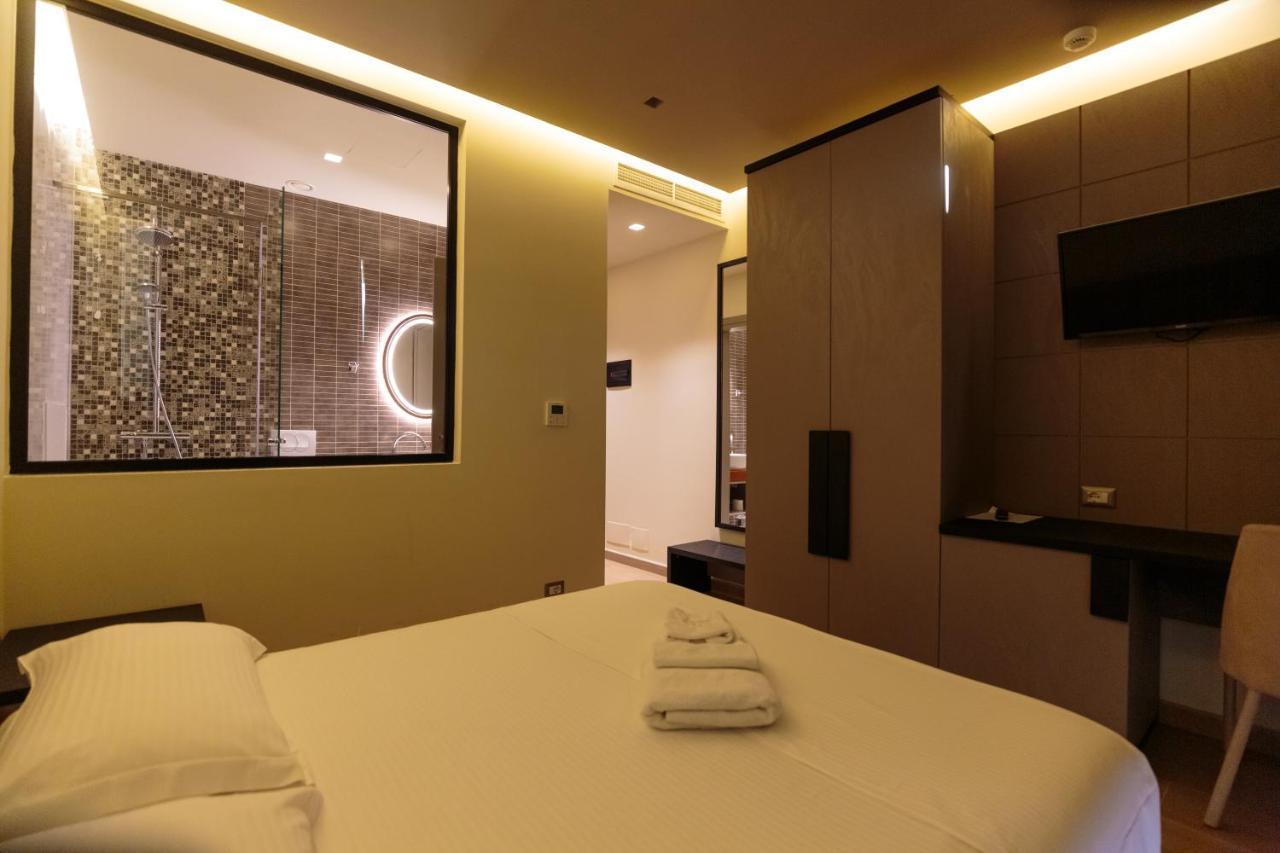 Vogue Boutique Hotel Vlore Bagian luar foto