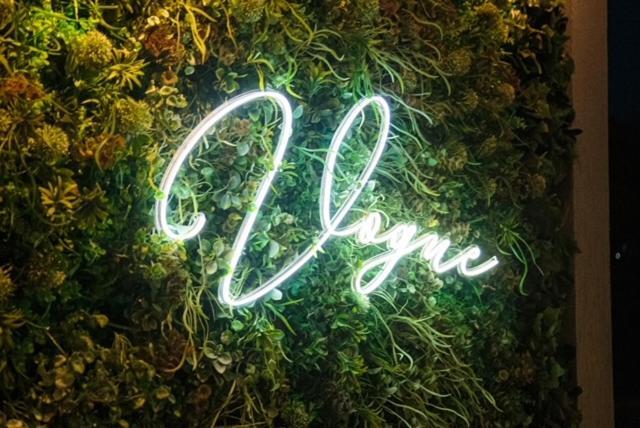 Vogue Boutique Hotel Vlore Bagian luar foto